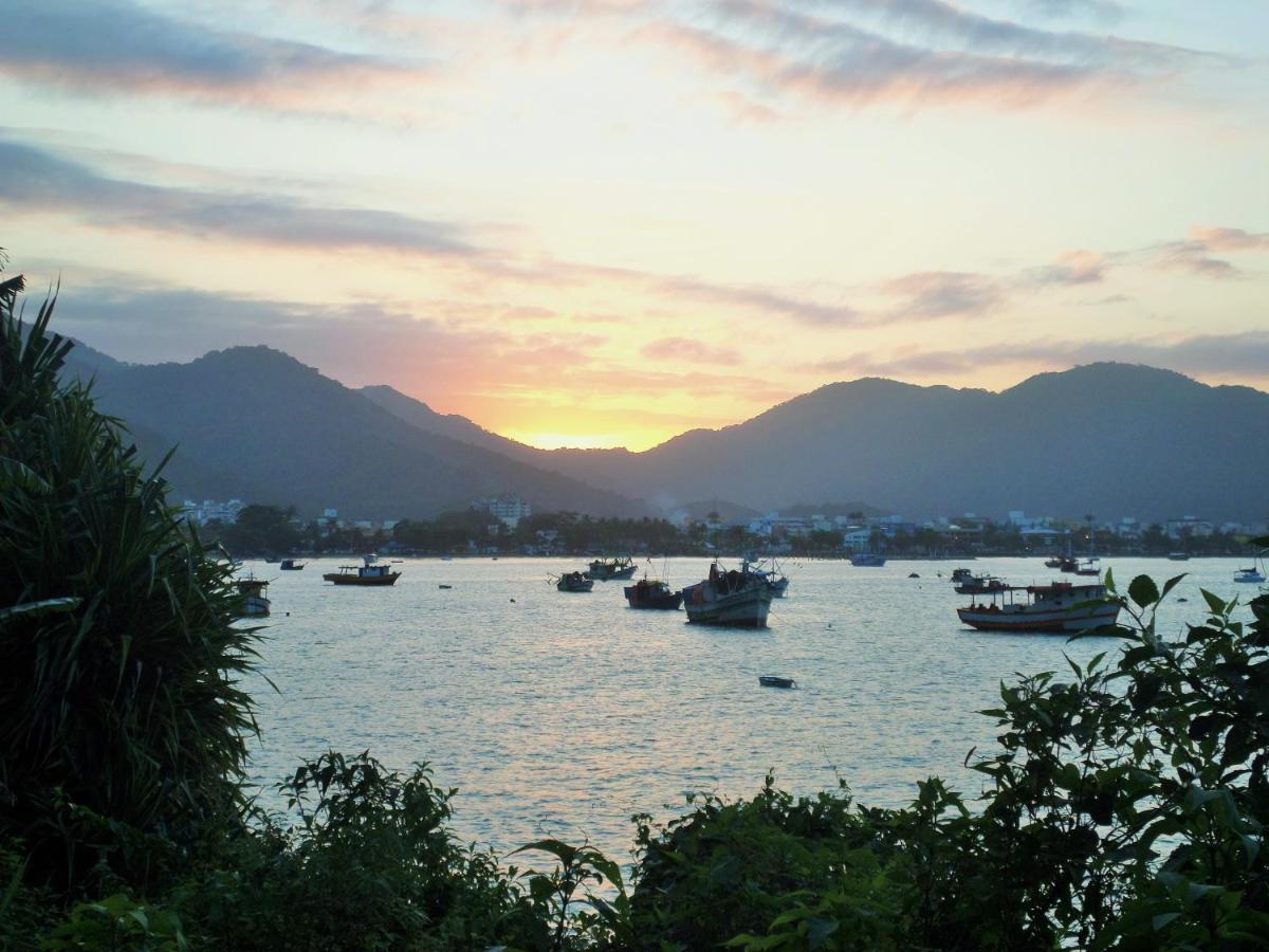 Que Onda! Hotel Ubatuba Exterior photo